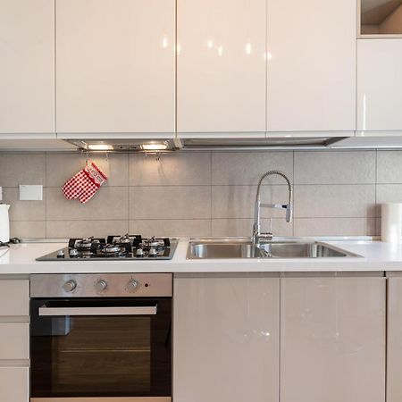 Doni Quiet And Comfortable Apartament With Balcony Floransa Dış mekan fotoğraf